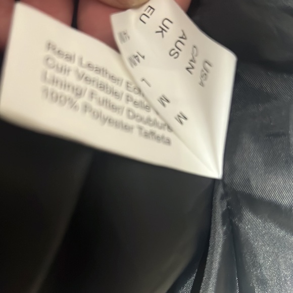 Fadcloset Leather Jacket with Fur Hoodie - Picture 14 of 16